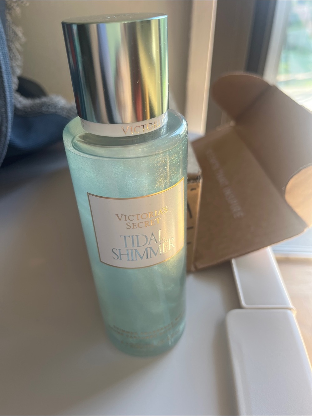 Victoria's Secret Tidal Shimmer Body Mist - Aqua Shimmer
